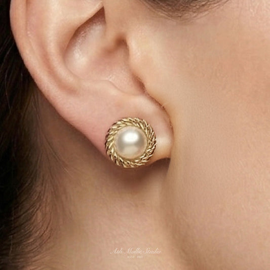 NIXI Gold Round Pearl Stud Earrings for Women – Classic Minimalist Dainty Everyday Jewelry | Ash Mollie Studio - ASH MOLLIE STUDIO