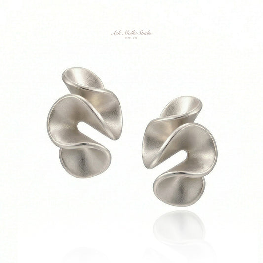 LINA Gold Sculptural Stud Earrings for Women – Minimalist Abstract Organic Statement Jewelry | Ash Mollie Studio - ASH MOLLIE STUDIO