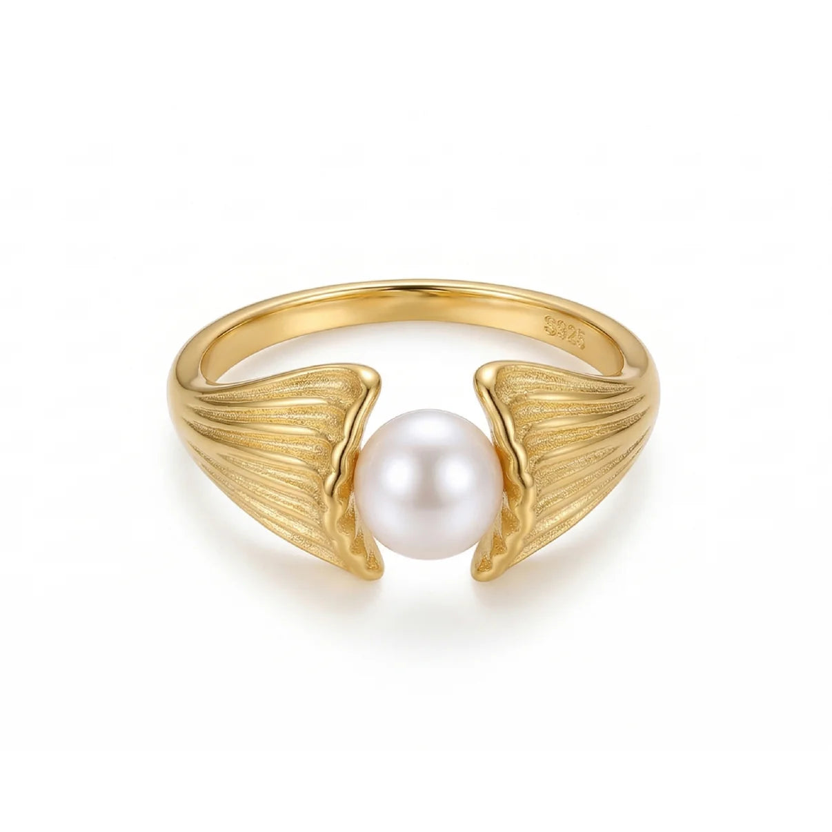 VENUS Seashell Pearl Ring - ASH MOLLIE STUDIO