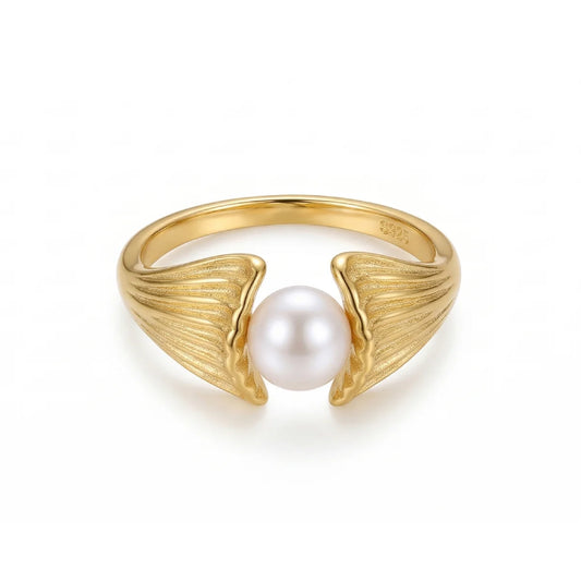VENUS Seashell Pearl Ring - ASH MOLLIE STUDIO