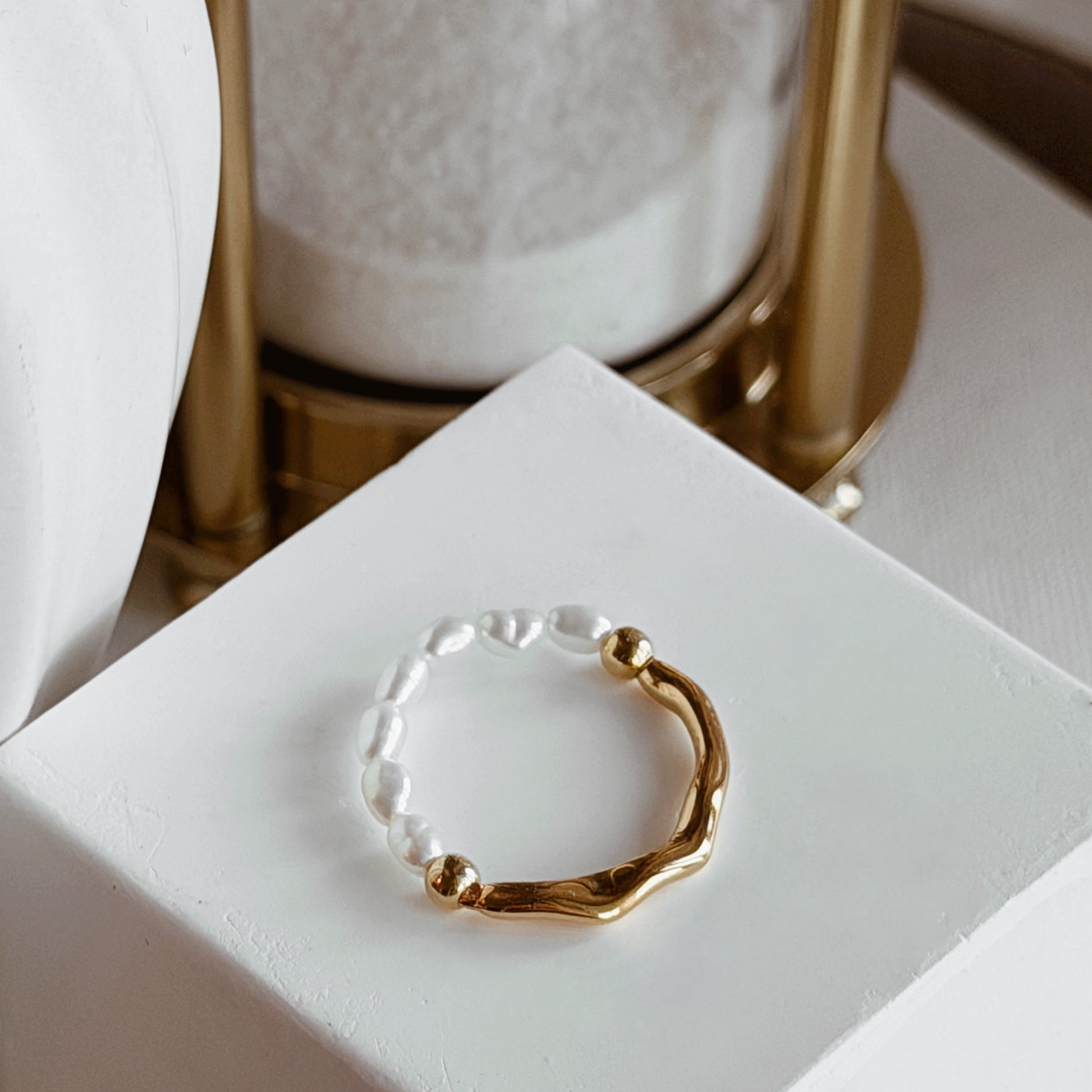 EVIE Sculptural Pearl & Gold Ring - ASH MOLLIE STUDIO