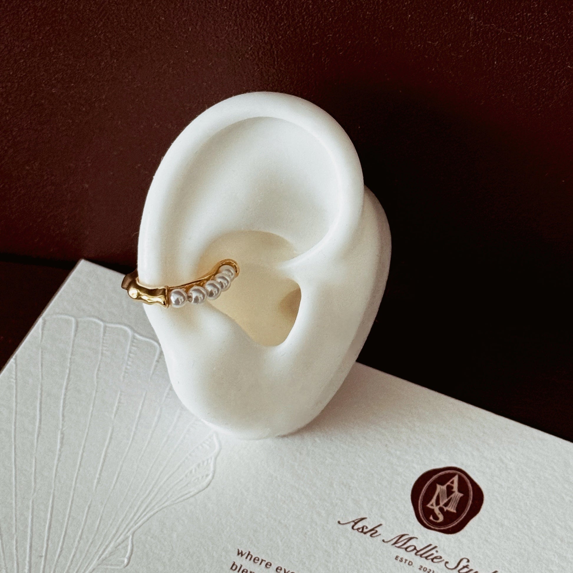 DIORA Pearl Ear Cuff - ASH MOLLIE STUDIO