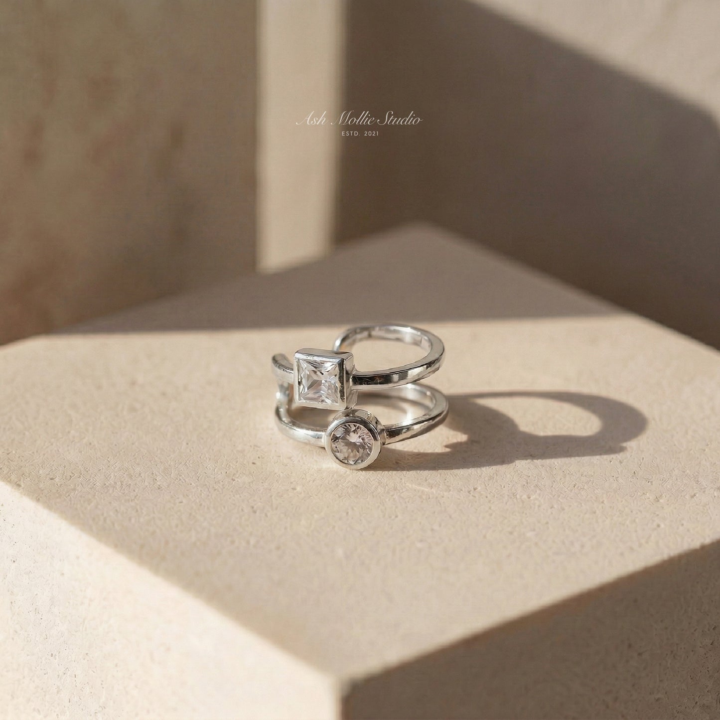 EVE Gold Ear Cuff with Stones – Minimalist Crystal No Piercing Jewelry | Ash Mollie Studio - ASH MOLLIE STUDIO