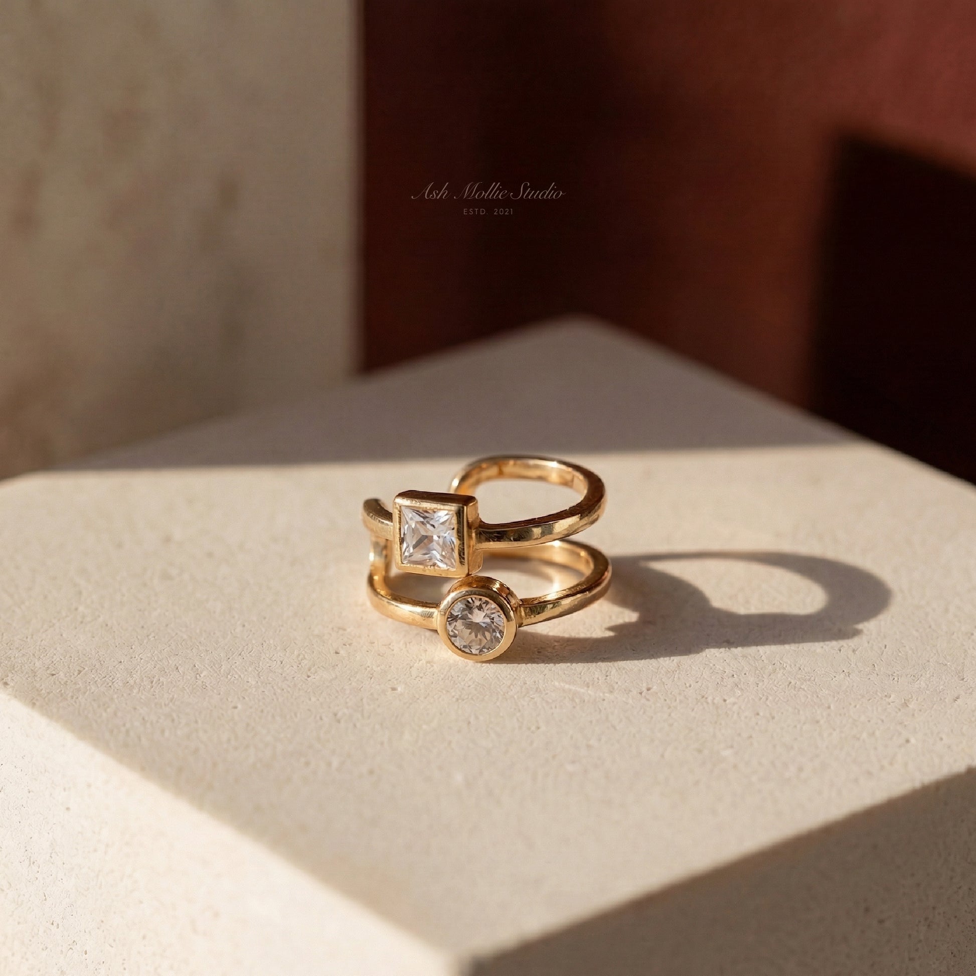 EVE Gold Ear Cuff with Stones – Minimalist Crystal No Piercing Jewelry | Ash Mollie Studio - ASH MOLLIE STUDIO