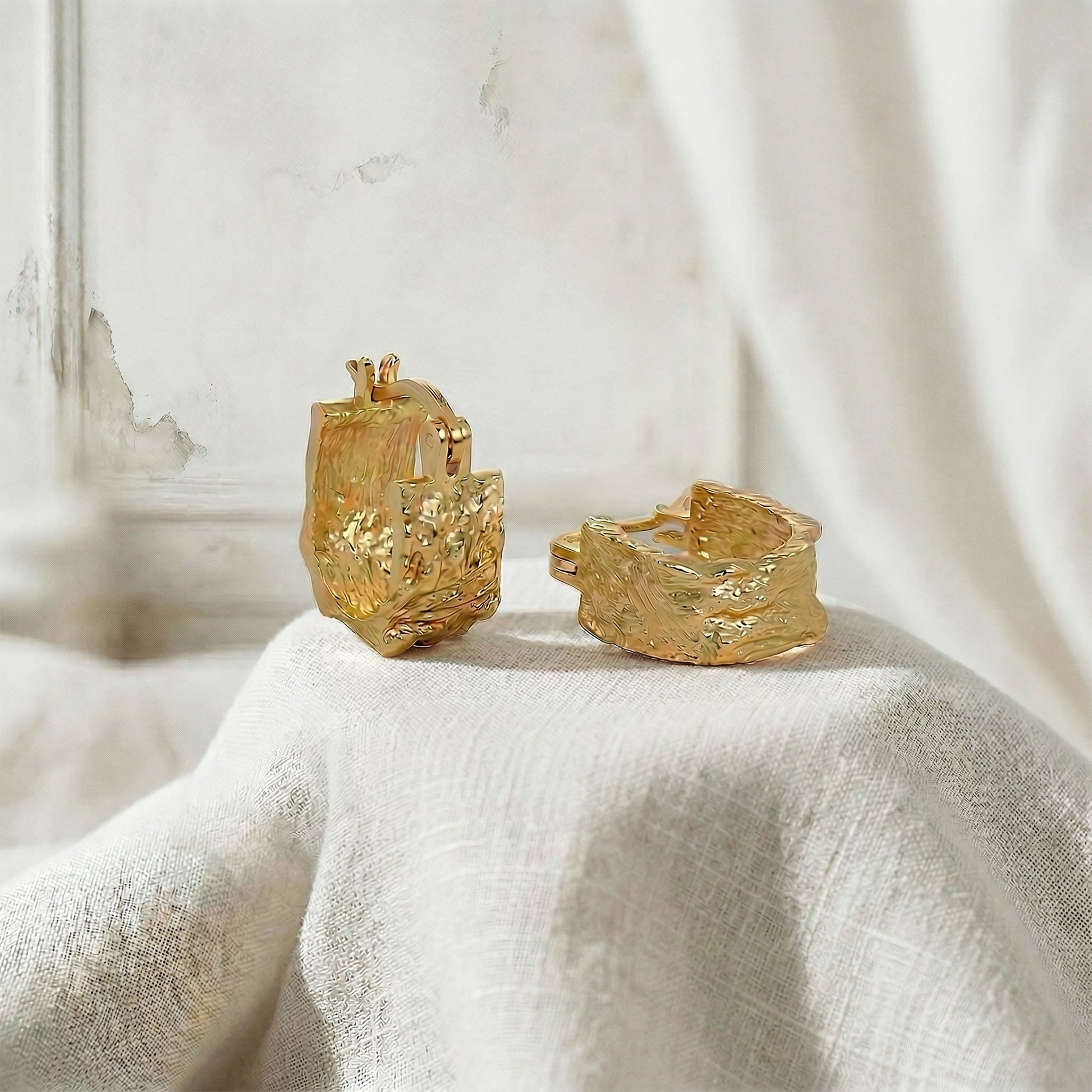 DELIA Squarish Earrings - ASH MOLLIE STUDIO