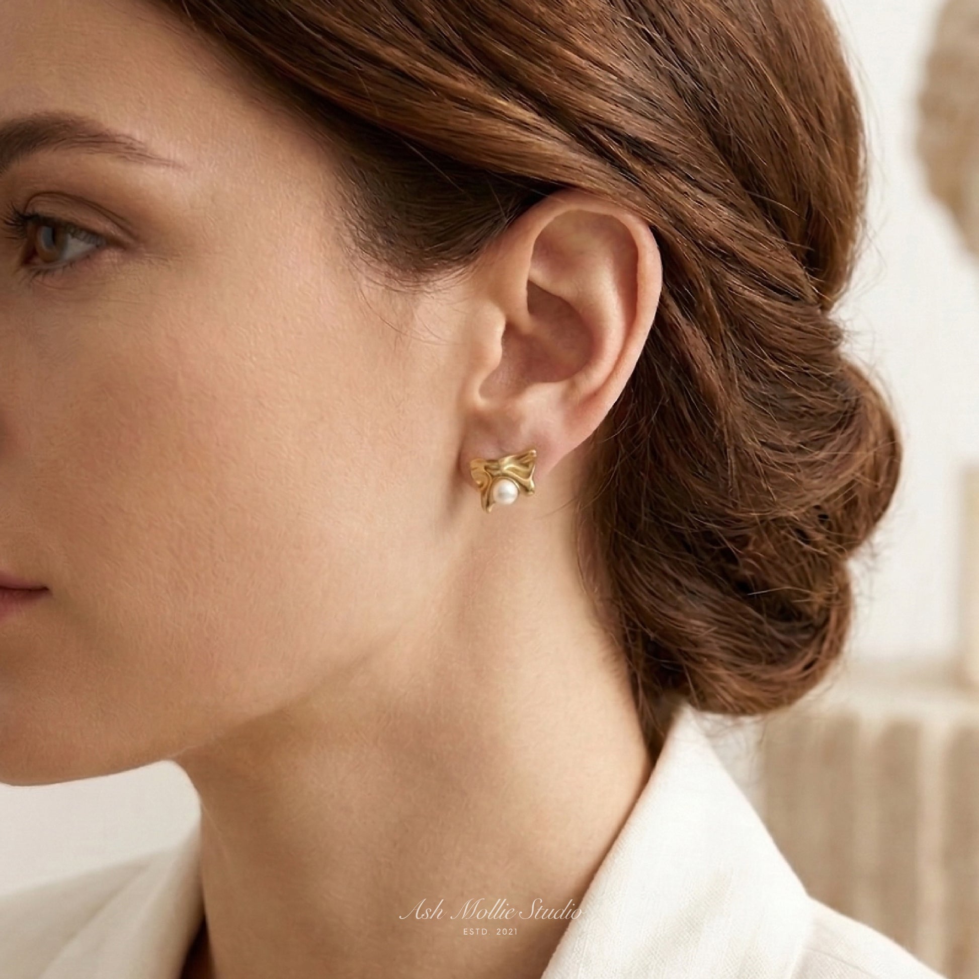 HALEHYA Gold Sculptural Pearl Stud Earrings for Women – Minimalist Statement Designer Earrings | Ash Mollie Studio - ASH MOLLIE STUDIO