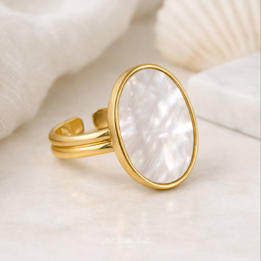 FREYA Gold Seashell Ring for Women – Minimalist Ocean Inspired Stacking Statement Band | Ash Mollie Studio - ASH MOLLIE STUDIO
