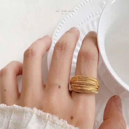 IVIE Minimalist Gold Statement Ring – Sculptural Adjustable Ring for Women | Ash Mollie Studio - ASH MOLLIE STUDIO