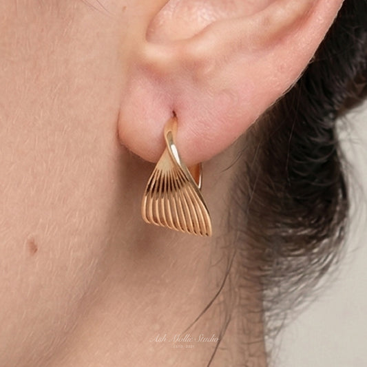 ZIVA Swerling Gold Hoop Earrings – 925 Silver 14K Gold Plated Minimalist Hoops | Ash Mollie Studio