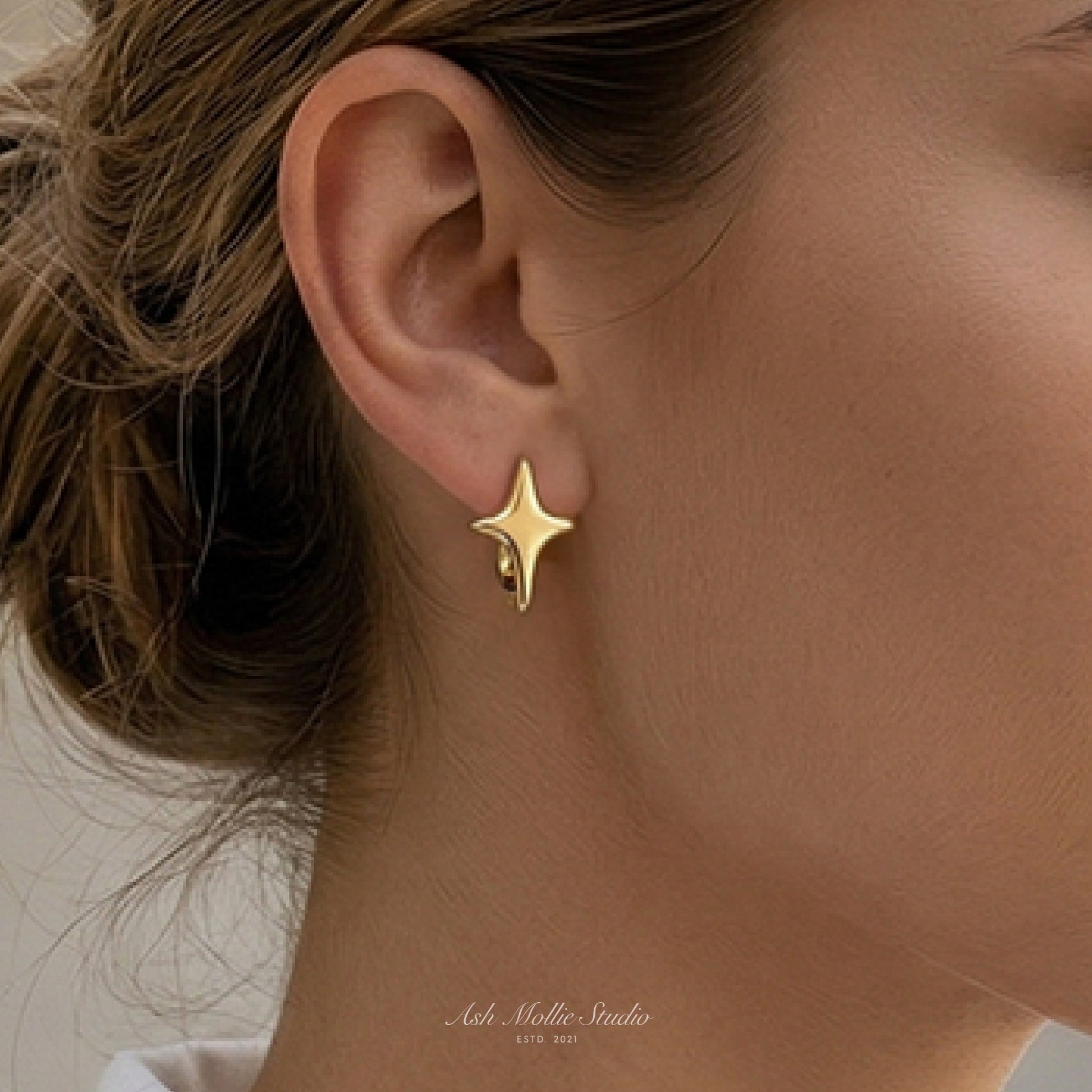 ALA Starburst Gold Earrings – Sparkle Statement Minimalist Jewelry | Ash Mollie Studio - ASH MOLLIE STUDIO