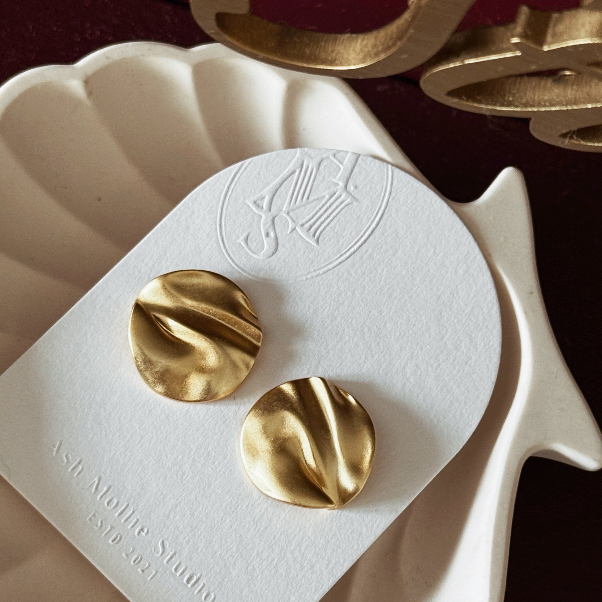 ANJEA Rounded Earrings - ASH MOLLIE STUDIO