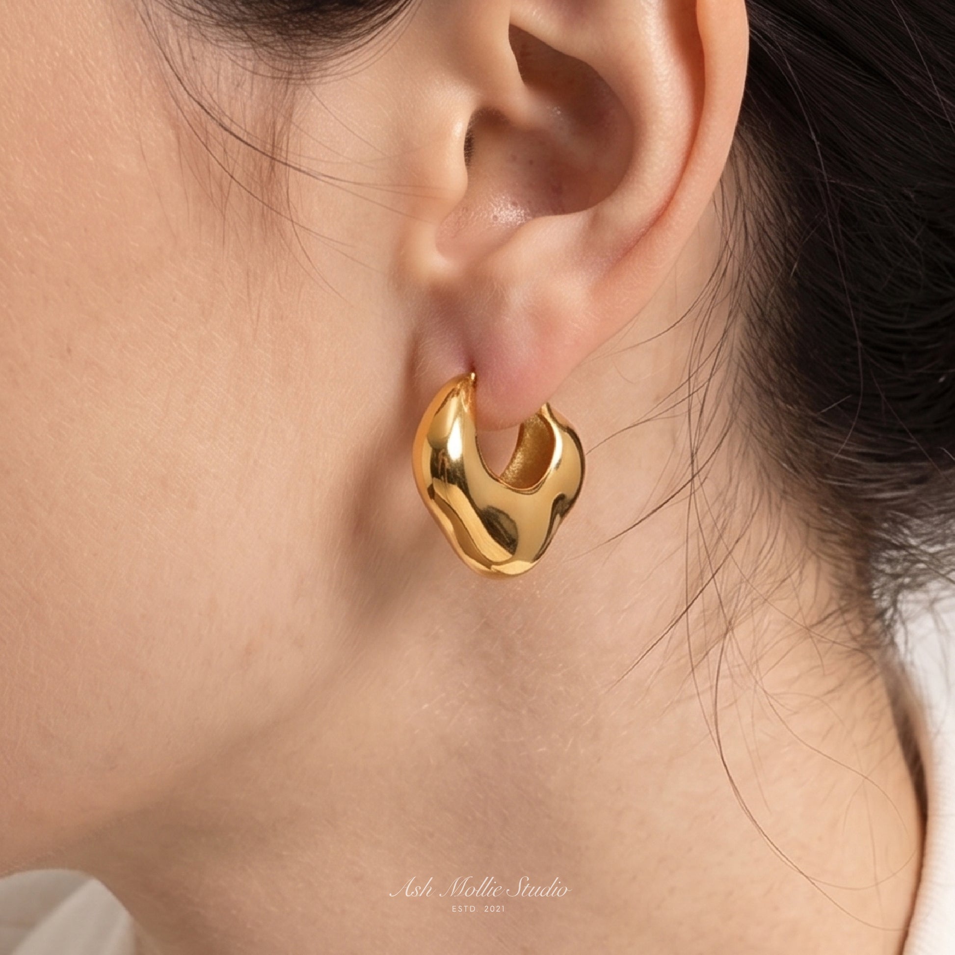 CATELYN Asymmetric Earring - ASH MOLLIE STUDIO