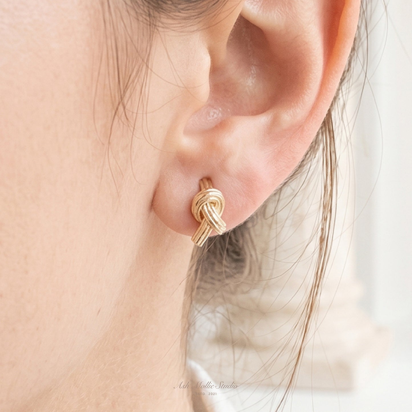 LUCREZIA Gold Knot Stud Earrings for Women – Minimalist Dainty Love Knot Everyday Jewelry | Ash Mollie Studio - ASH MOLLIE STUDIO
