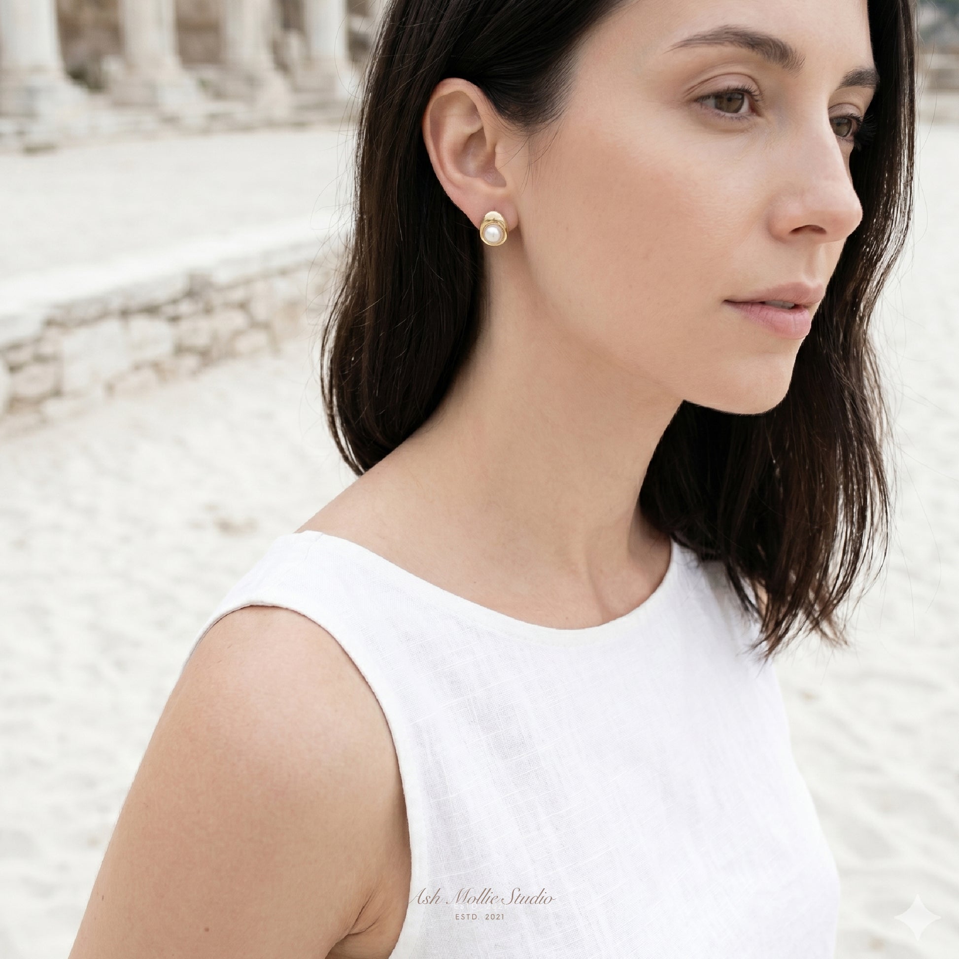 SELENE Gold Pearl Stud Earrings for Women – Minimalist Dainty Everyday Classic Jewelry | Ash Mollie Studio - ASH MOLLIE STUDIO
