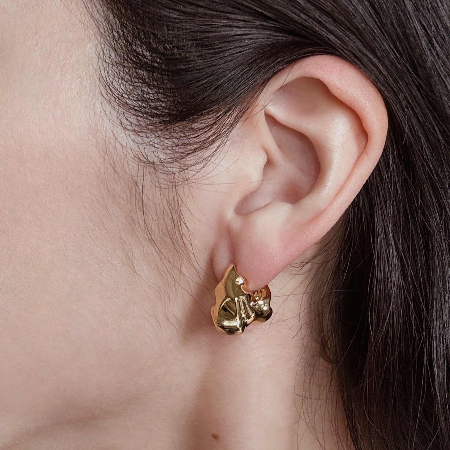 DEVI Uneven Wavy Earrings - ASH MOLLIE STUDIO