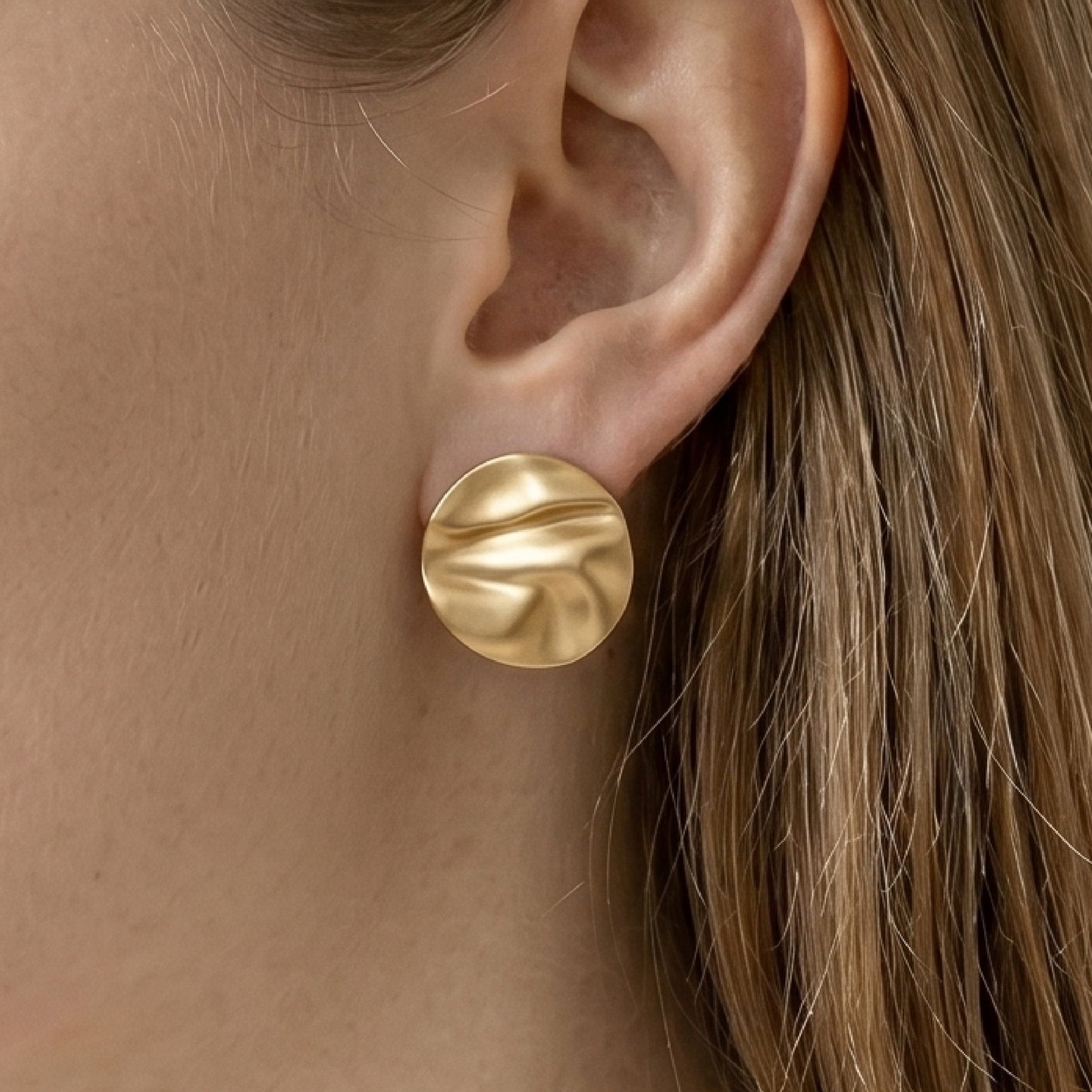 ANJEA Round Earrings - ASH MOLLIE STUDIO