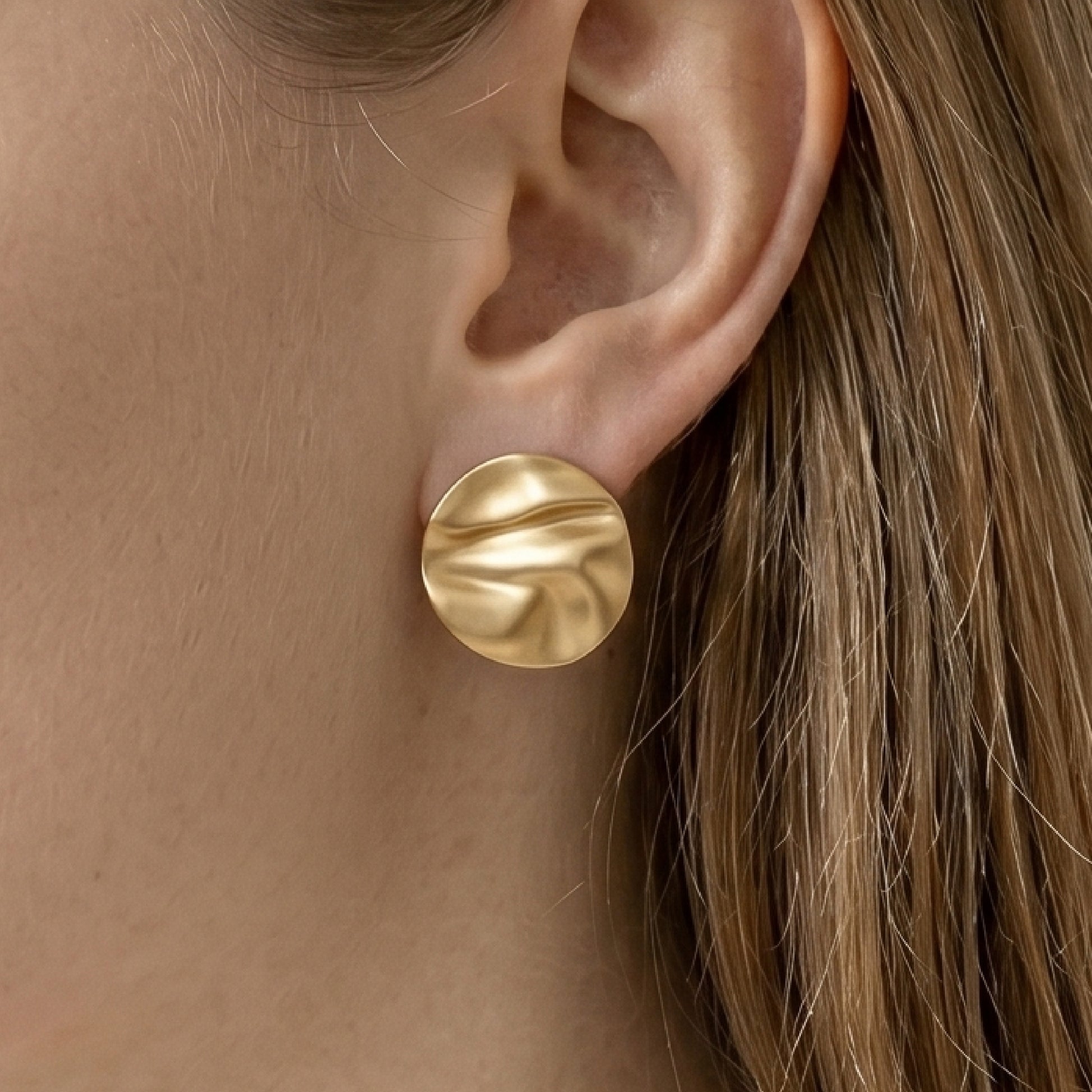 ANJEA Round Earrings - ASH MOLLIE STUDIO