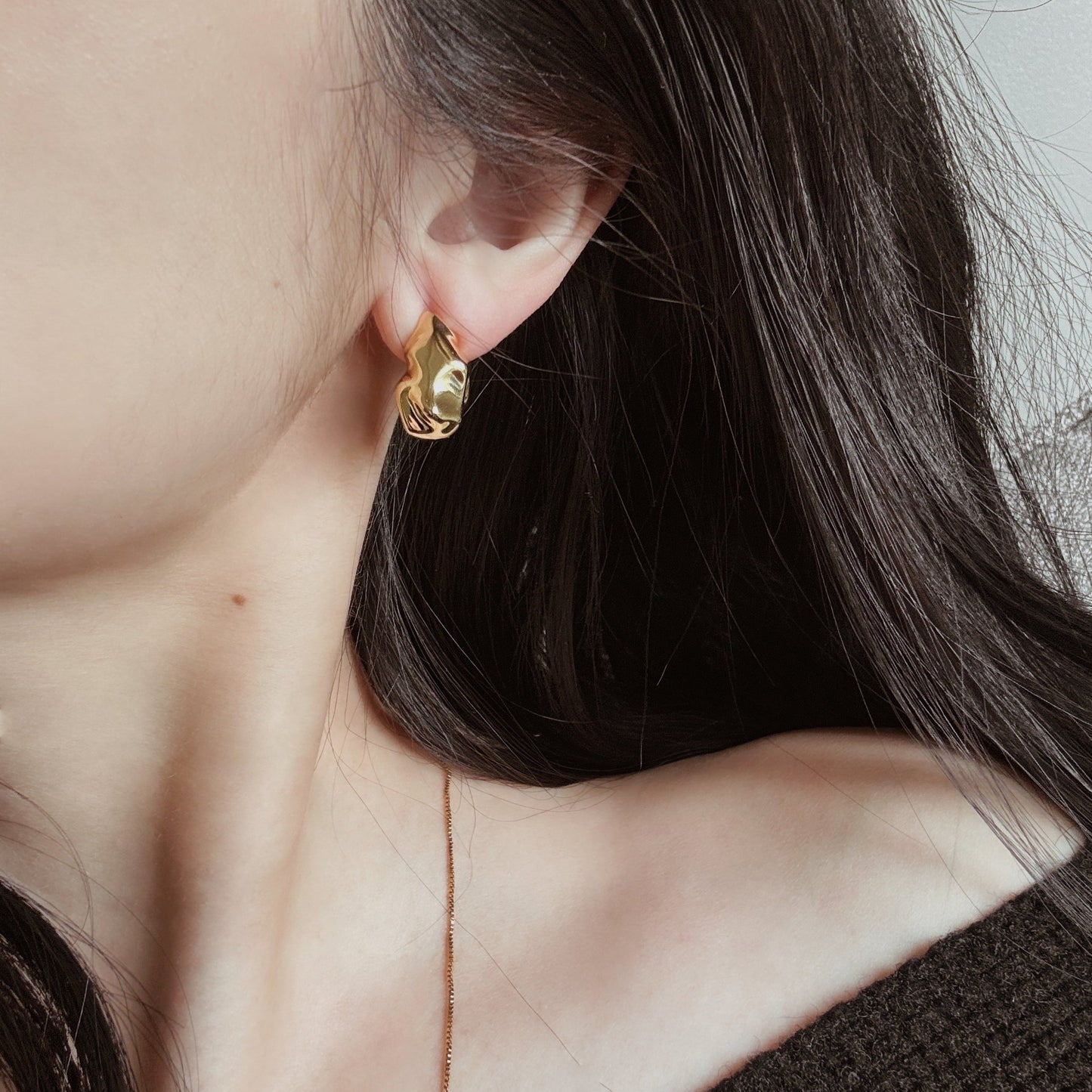 DEVI Uneven Wavy Earrings - ASH MOLLIE STUDIO