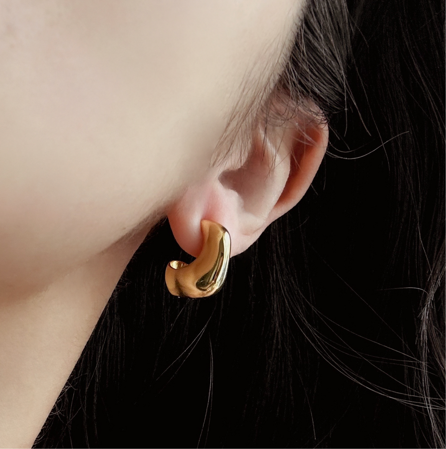 CATELYN Asymmetric Earring - ASH MOLLIE STUDIO
