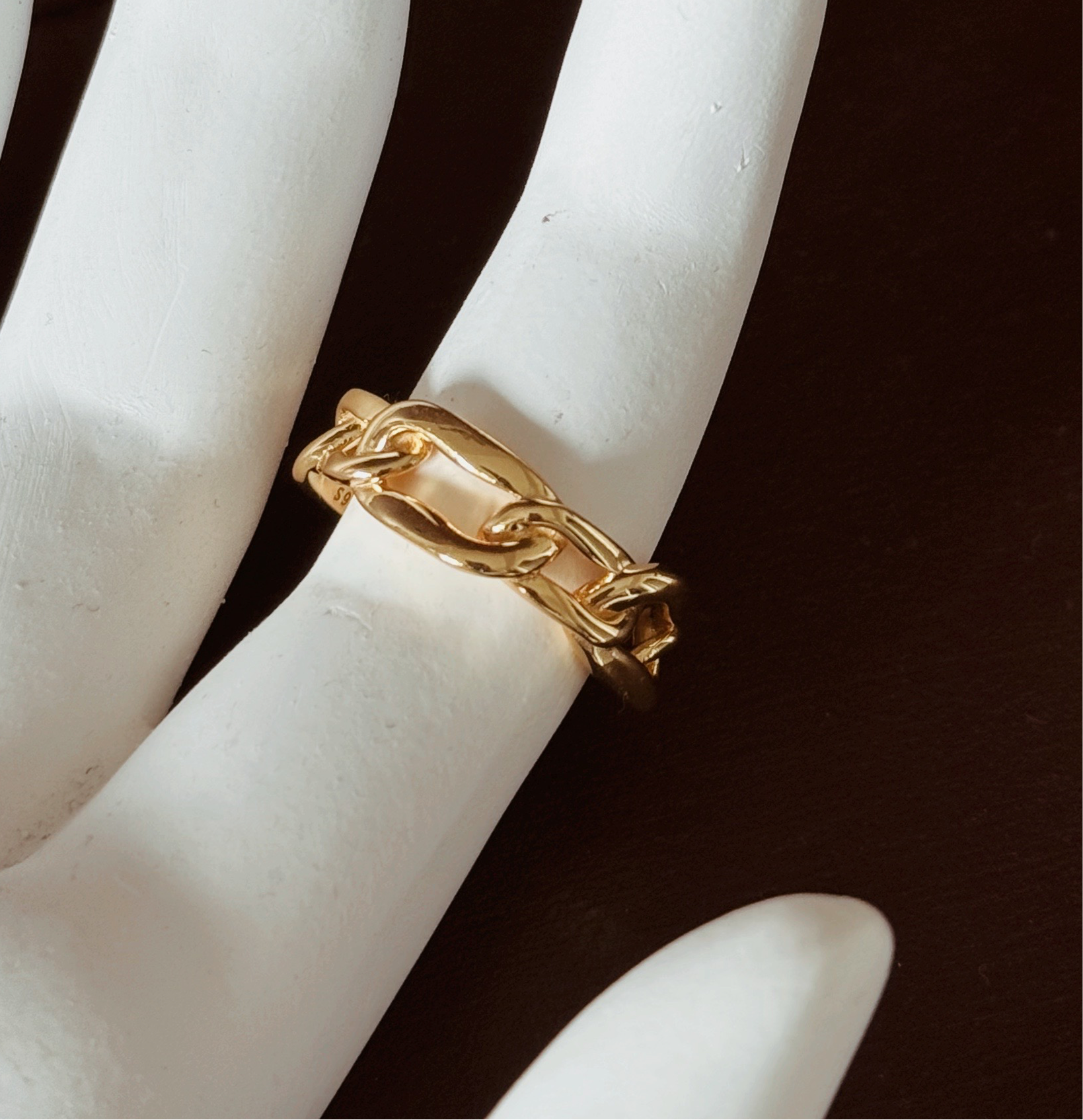 DENA Uneven Chain Links Ring - ASH MOLLIE STUDIO