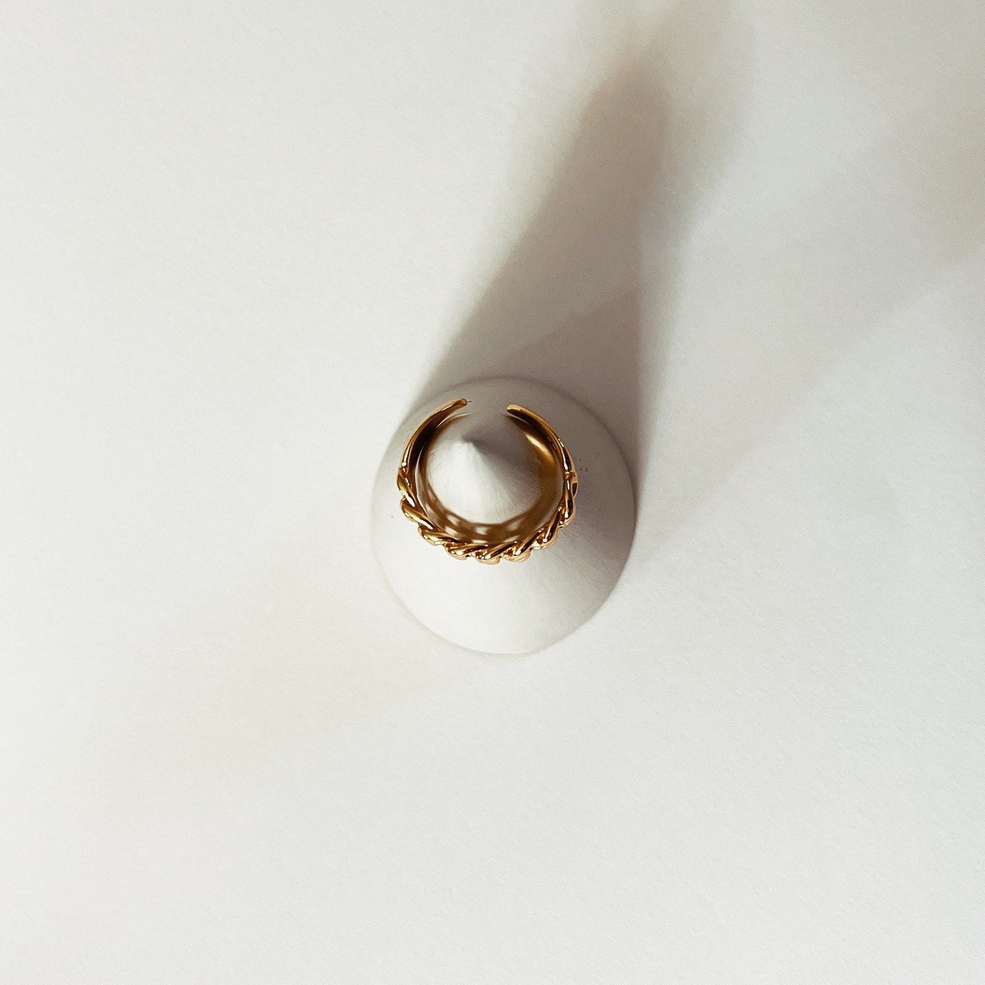 AMS Think Band Double Chain Gold Ring