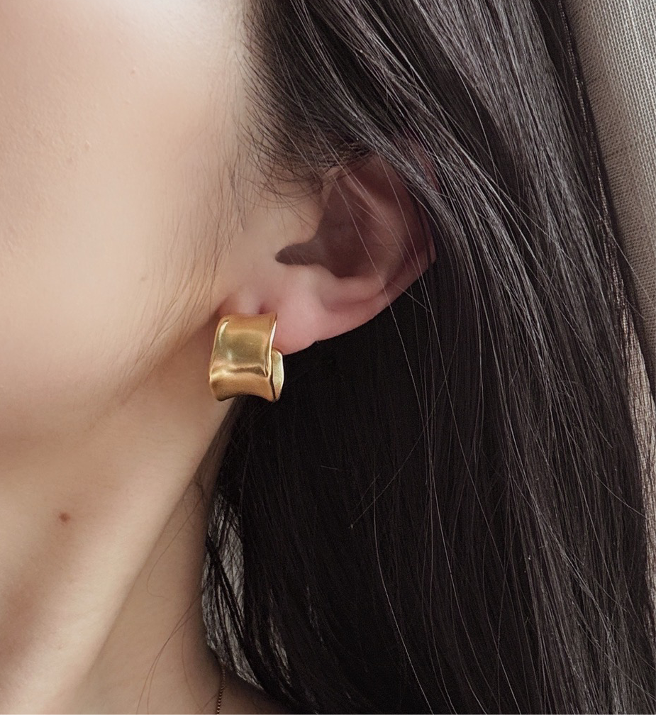 ELLARIA Thick Hoop Earrings - ASH MOLLIE STUDIO