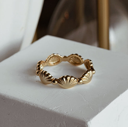 FERA Scallop Shell Ring - ASH MOLLIE STUDIO