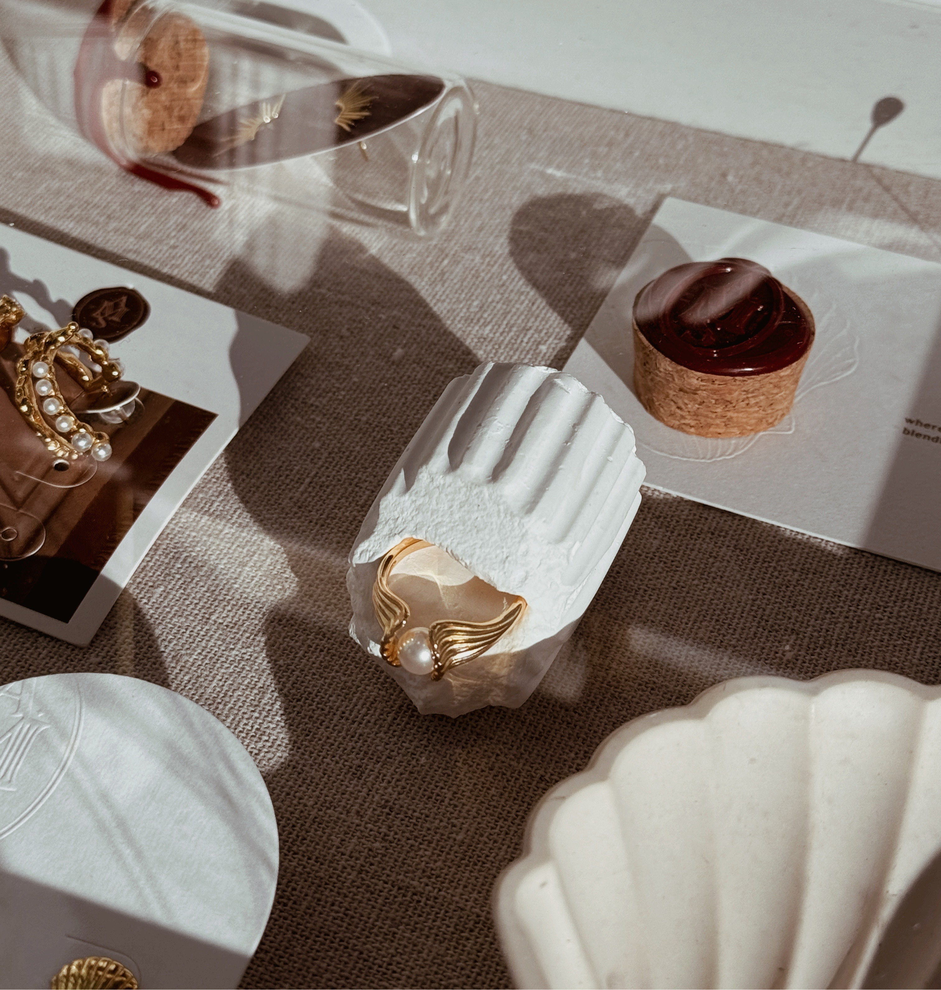 VENUS Pearl Ring - ASH MOLLIE STUDIO