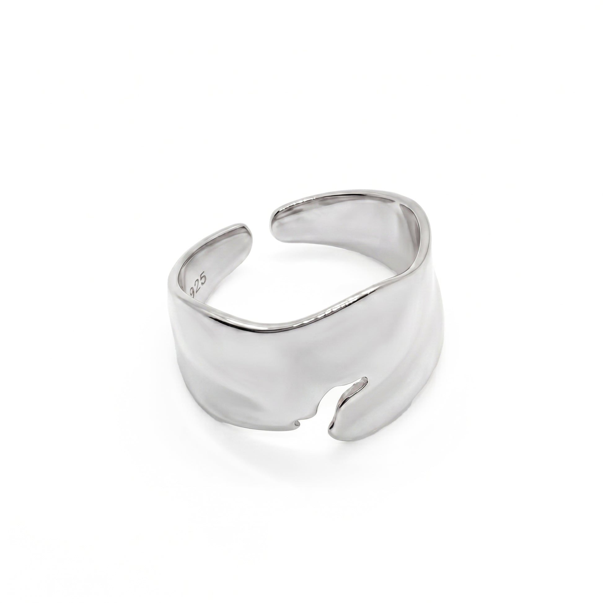 ALYS Gold Cracked Texture Ring for Women – Minimalist Sculptural Statement Adjustable Open Ring | Ash Mollie Studio - ASH MOLLIE STUDIO