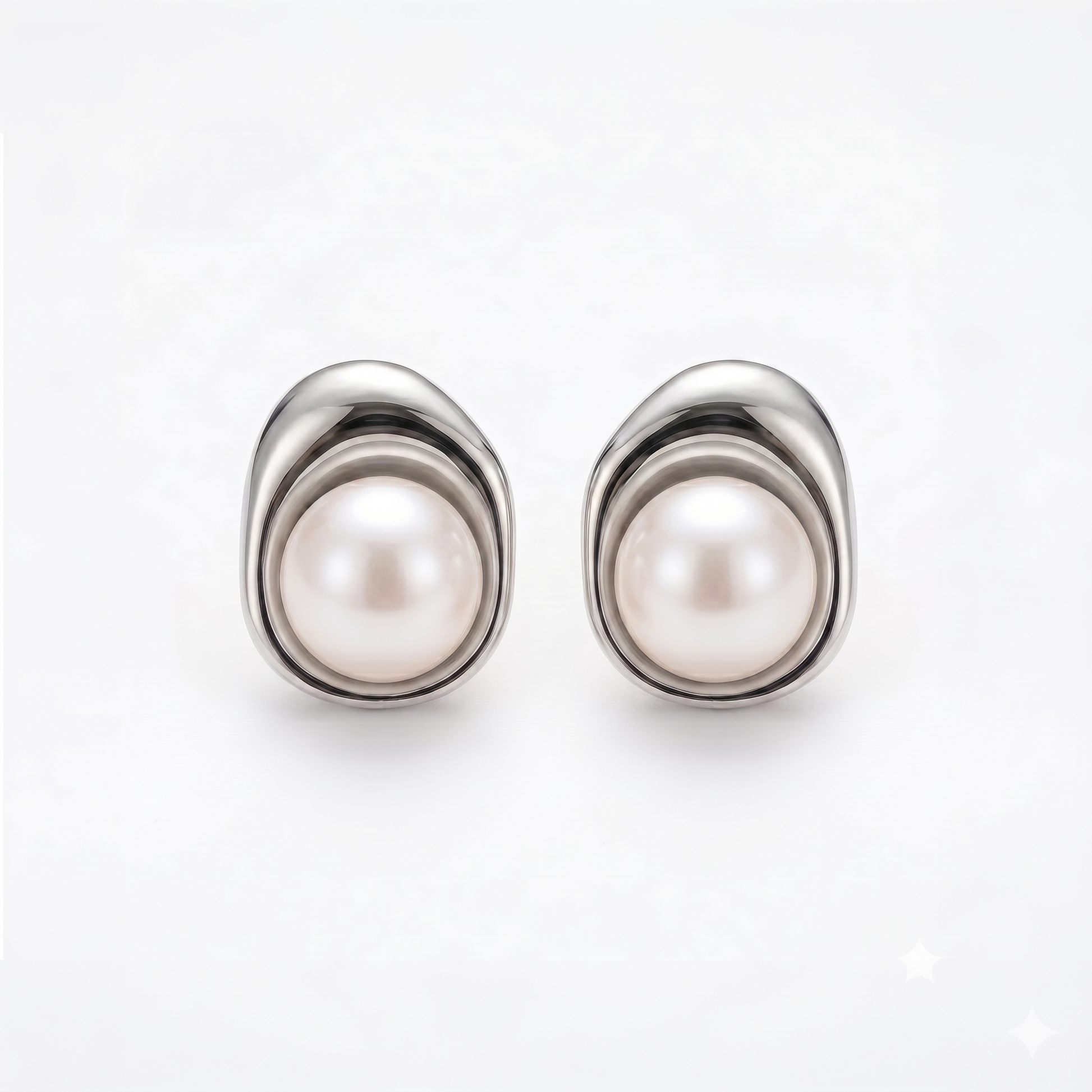 SELENE Gold Pearl Stud Earrings for Women – Minimalist Dainty Everyday Classic Jewelry | Ash Mollie Studio - ASH MOLLIE STUDIO