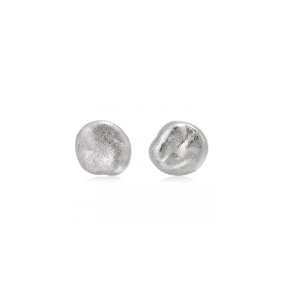 CATERINA Gold Hammered Stud Earrings for Women – Minimalist Dainty Everyday Jewelry | Ash Mollie Studio - ASH MOLLIE STUDIO