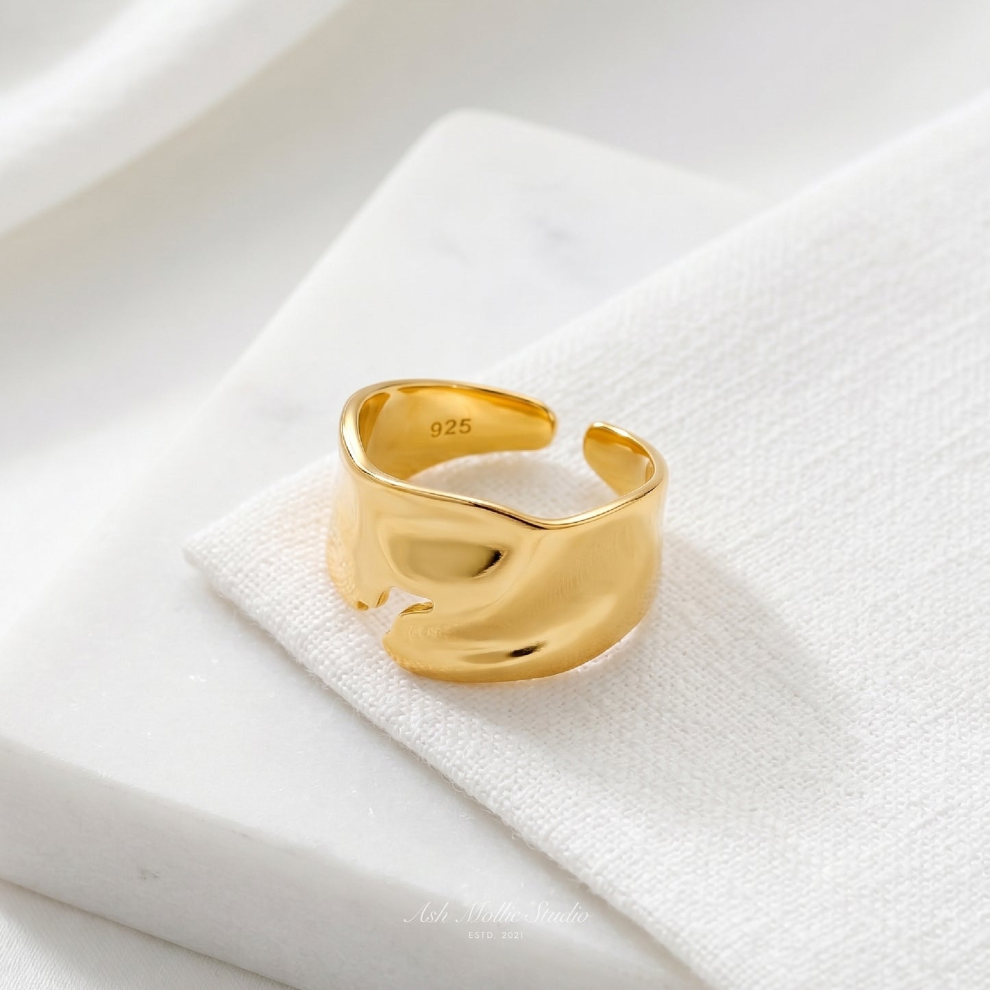 ALYS Gold Cracked Texture Ring for Women – Minimalist Sculptural Statement Adjustable Open Ring | Ash Mollie Studio - ASH MOLLIE STUDIO
