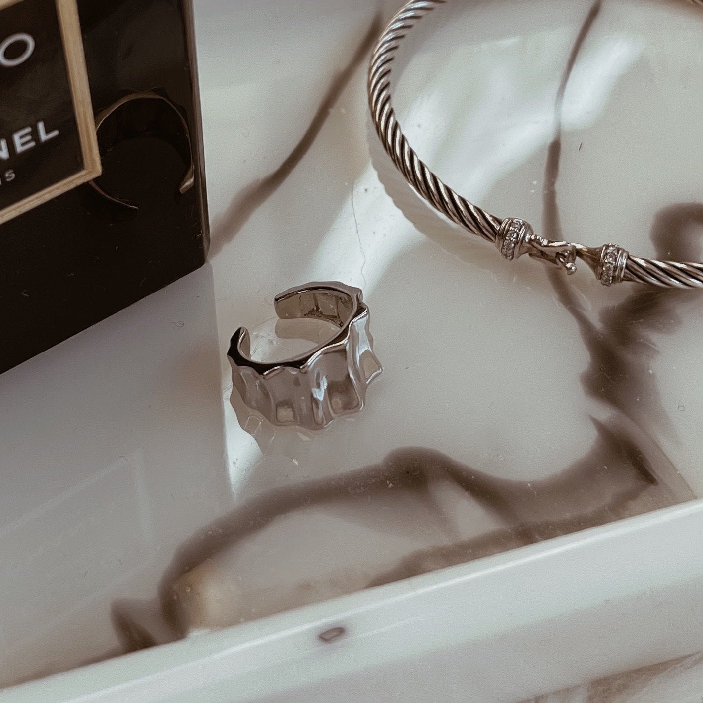 GILLY Wide Band Ear Cuff - ASH MOLLIE STUDIO