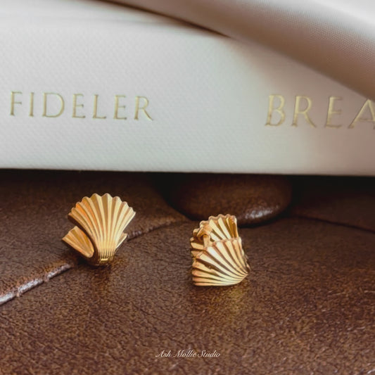 RHEA Seashell Stud Huggie Earrings
